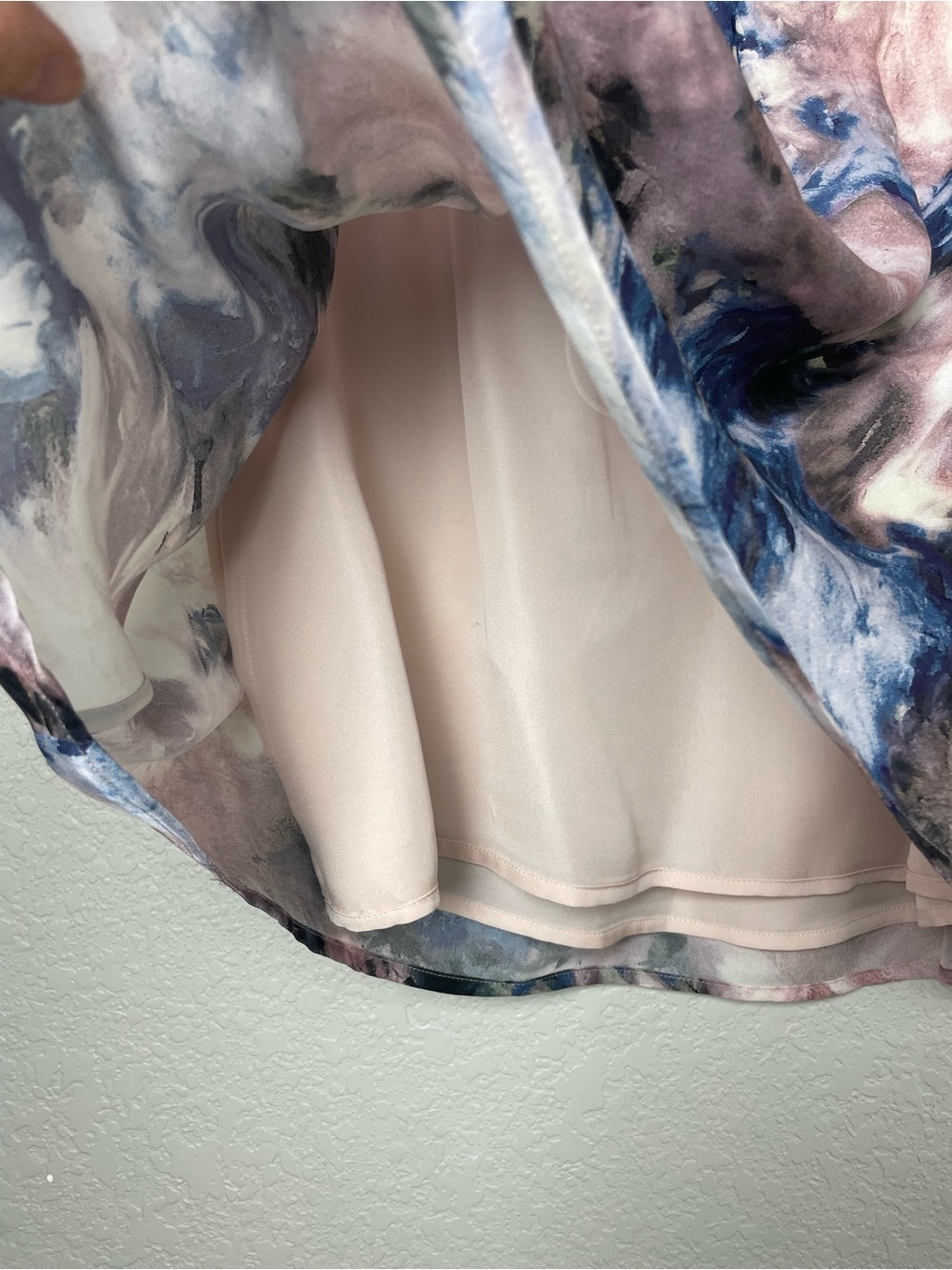 Haute Hippie Watercolor Tie-Dye Mini Skirt in Pink and Blue Size M 100% Silk - Picture 6 of 10